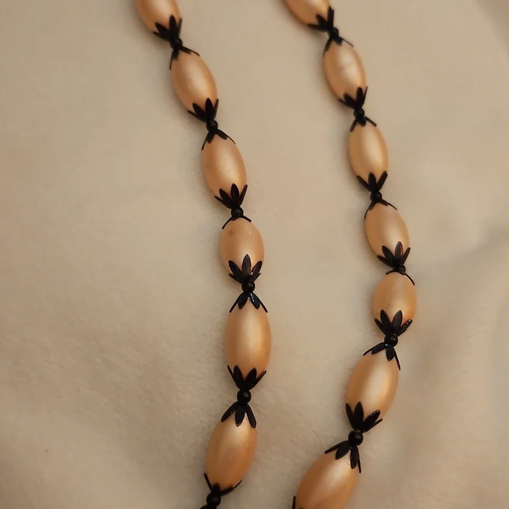 Vintage MCM Black and Light Pink Acrylic Beaded Necklace
